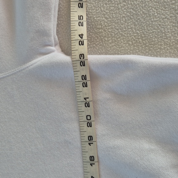 DKNY Women's White Graphic Sweatshirt, size XL - Picture 10 of 12